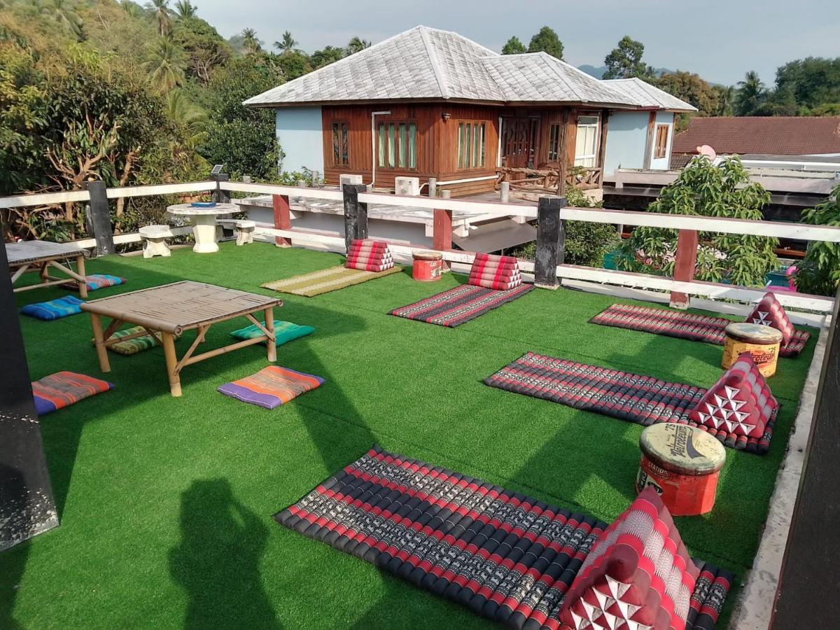 Billabong Hotel And Cafe Baan Tai Zewnętrze zdjęcie